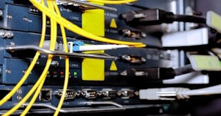 Заказать монтаж сетей в Череповце. Обслуживание ПК, ремонт от 307 руб